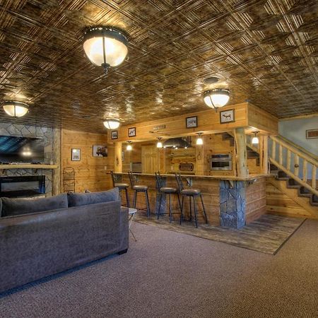 Eagle Pine Lodge Custer Exterior photo