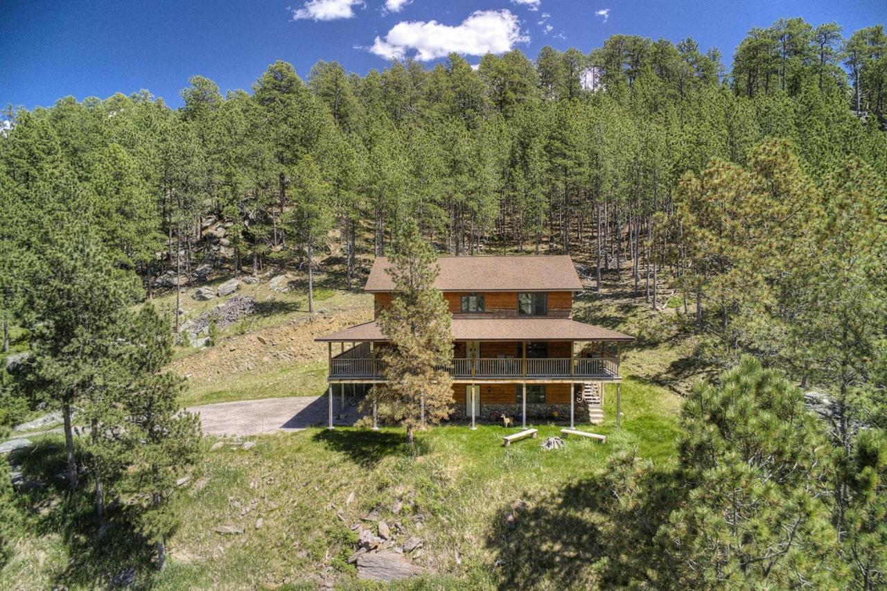 Eagle Pine Lodge Custer Exterior photo