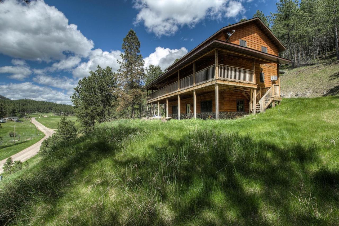 Eagle Pine Lodge Custer Exterior photo